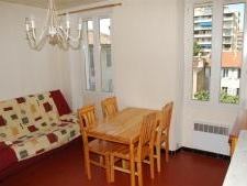T2 meubl�, � louer, � Marseille 4e<BR> M�tro Chartreux<BR>17 rue Saint-Bruno<P> 