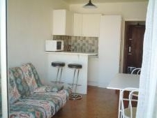 Studio meubl�, � louer, � Marseille (5e)<BR>A proximit� du m�tro Timone<BR>74 bd Jeanne d'Arc<BR>